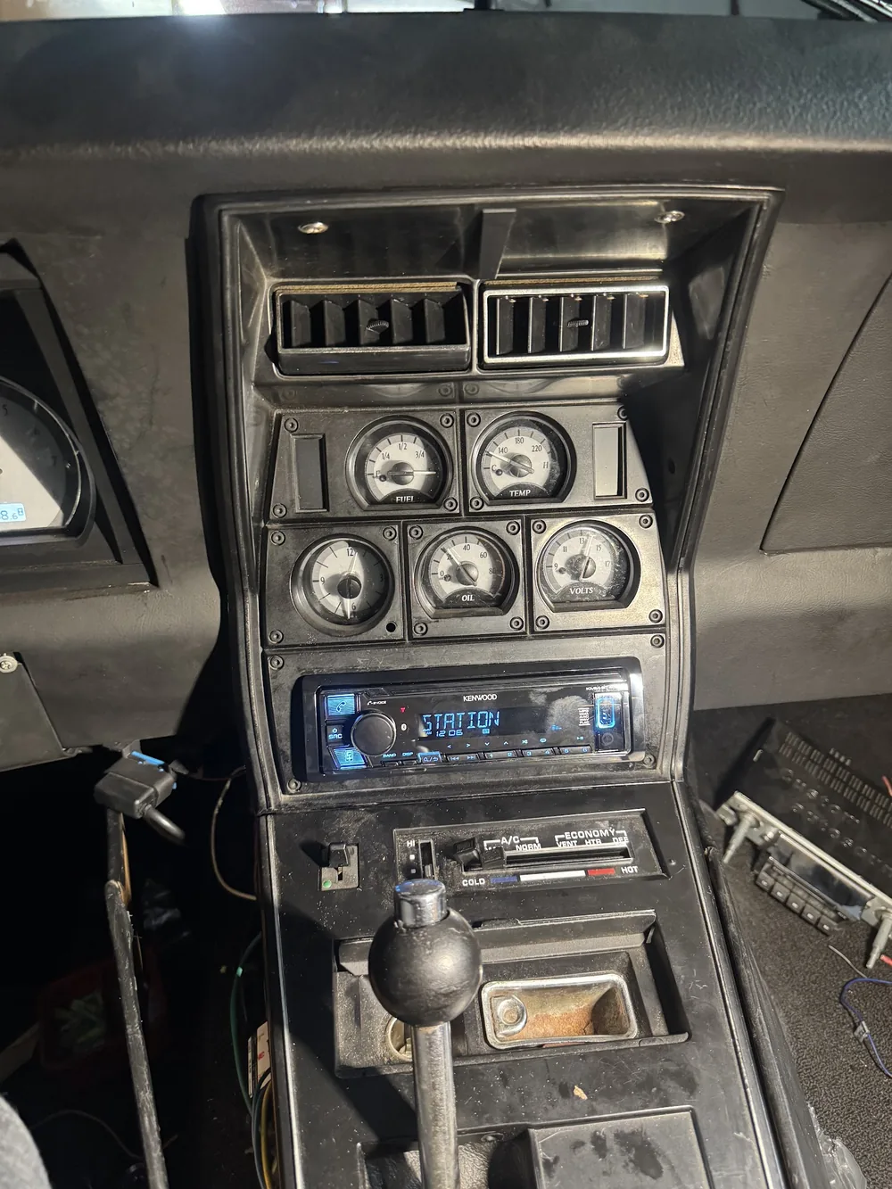 Custom install at Twinz Audio Lab, Jonesboro GA